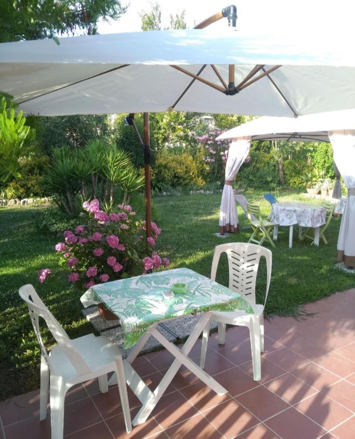 B&B Il Lupo E La Quercia Castelnuovo Magra Bagian luar foto